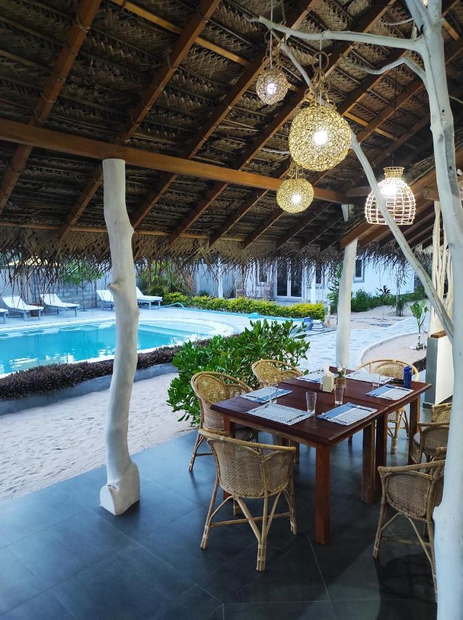 Sleeping Elephant Beach Resort Tangalle Exterior foto