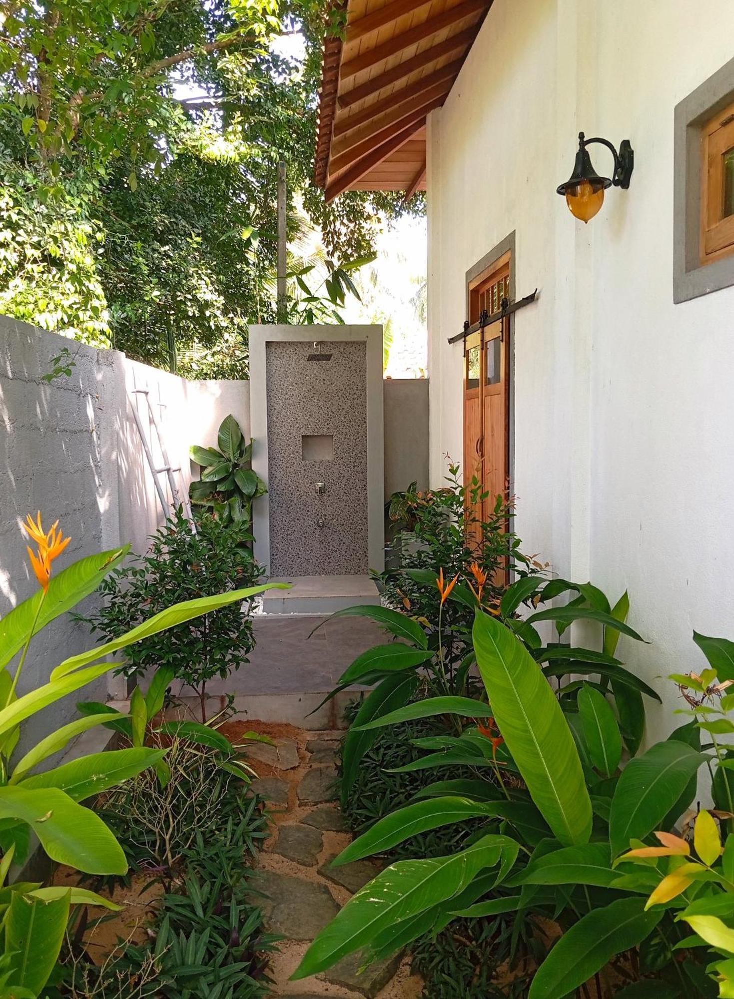 Sleeping Elephant Beach Resort Tangalle Zimmer foto